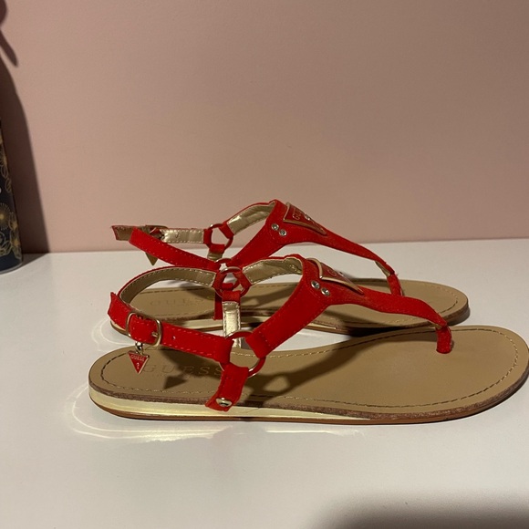 Guess sandals - Picture 1 of 3